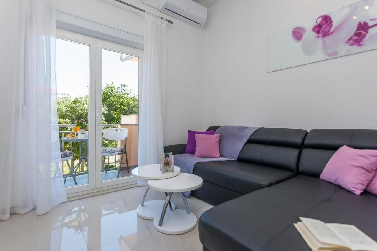 Apartments Marko Sukošan エクステリア 写真